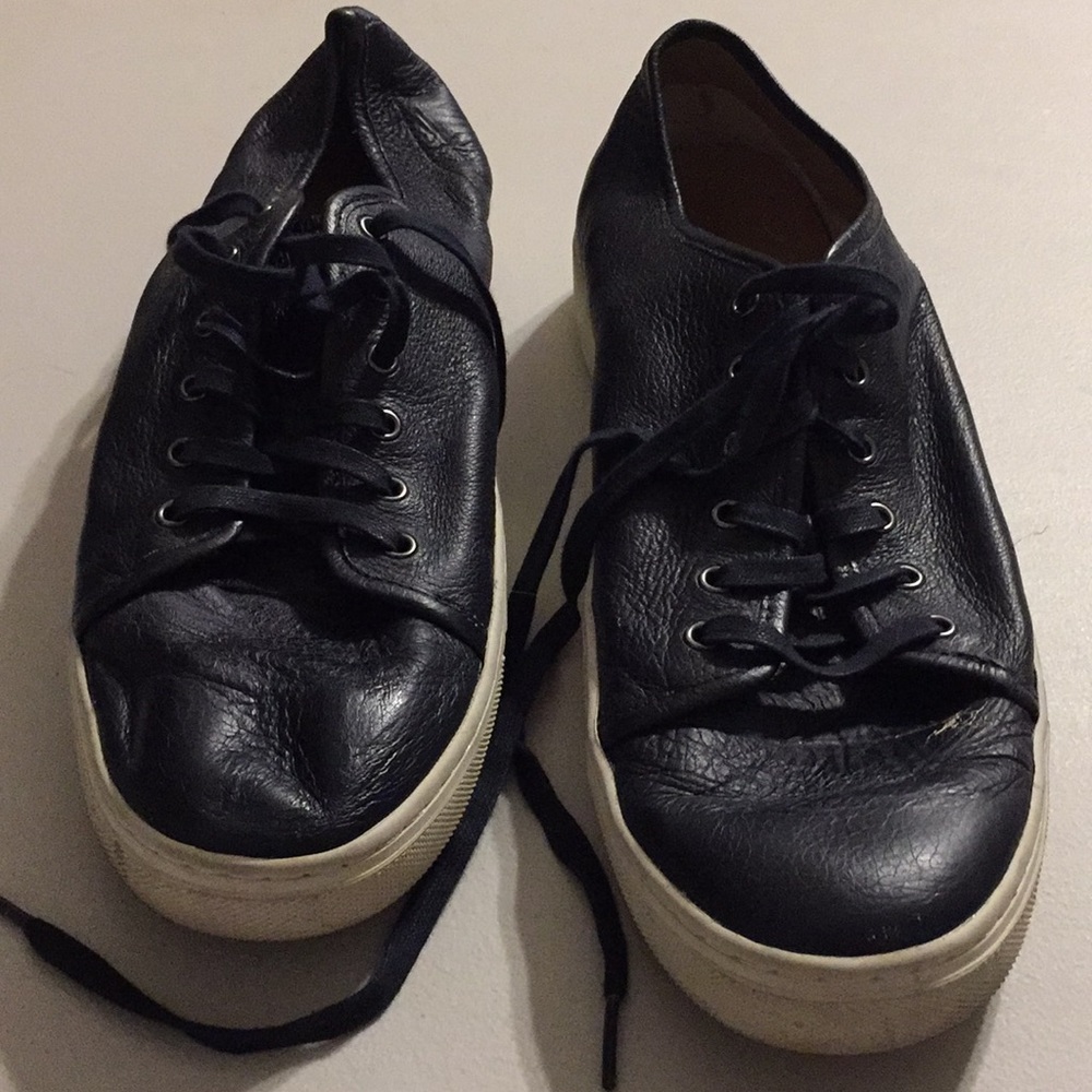 VINCE men’s size 12m